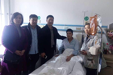 愛(ài)灑人間，喜有沃愛(ài)心暖寒冬!