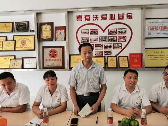 黨員王新春介紹自己入黨歷史 黨員王新春介紹自己入黨歷史