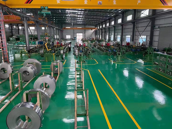 佛山不銹鋼管廠車間 佛山不銹鋼管廠車間