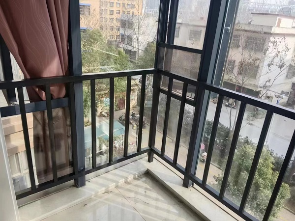 陽臺不銹鋼護欄 陽臺不銹鋼護欄