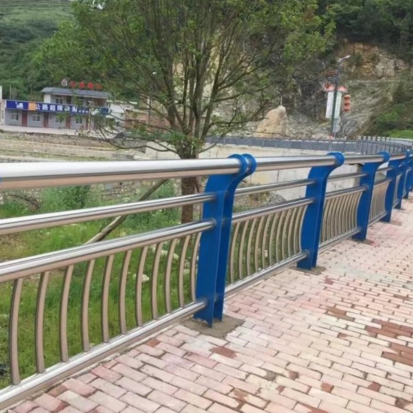 化工廠用316不銹鋼管 化工廠用316不銹鋼管